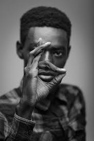 Photography by Siaka Soppo Traoré, Senegal: drawing, painting, hip-hop &  capoeira came before his work as a photographer. See Blogroll for a link.