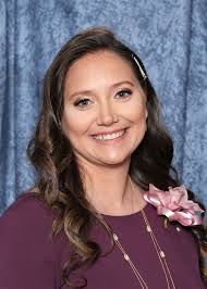 Today, we would like to recognize Jessica L. Tatum, volunteer at Sweetwater  School, in our Lamp of Learning profile series. Jessica has been fulfilling  the mission of the WESD for many years