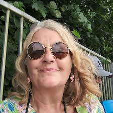 Dear little Agatha had been for her check up with Alex our vet. She is in  pretty good shape for an elderly Dog. Alex thinks a course of antibiotics  to be sure