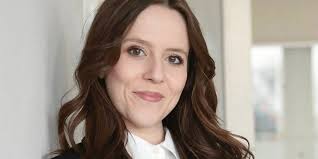 Julia Oppermann's Instagram, Twitter & Facebook