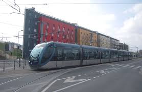 Mis à jour le 11/02/2019. Pres De Bordeaux Un Pieton Coince Sous Le Tram La Ligne A Momentanement Interrompue Actu Bordeaux