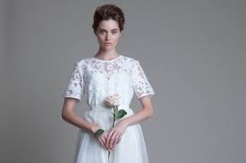 It can be confusing when it comes to bridal designers and dresses, so although we are an entertainment directory, we thought it would be useful to highlight some of the main bridal designers (we have an insider!) to look for… Halfpenny London Wedding Dress Collection