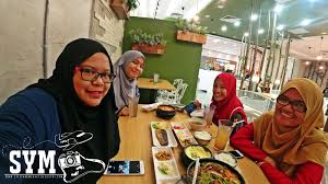 Berbeza di express teppanyaki yang mana makanan dihidangkan di atas kertas timah yang diletakkan depan meja. Makanan Korea Yang Sedap Di Restoran Soopong Ioi City Mall Siti Yang Menaip