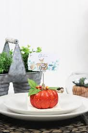 In this episode of mixed media monday, linda peterson shows you how to make an adorable pumpkin place card holder from circles and paper. Diy Dollar Store Hack Pumpkin Place Card Holders Free Printable Included The Cottage Market