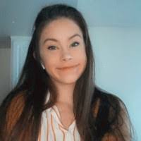 Alyson Ray's Instagram, Twitter & Facebook