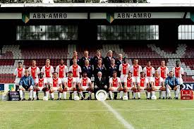 The 1995 uefa champions league final was the 40th edition and took place in vienna between ajax and milan. 1995 Ajax Mannschaftsbild Fotos Imago