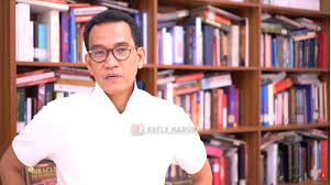 Constitutional lawyer ⛳ lecturer business inquiries youtube channel : Refly Harun Pembubaran Deklarasi Kami Menunjukkan Yang Berseberangan Takut