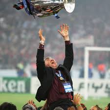 Sitio web oficial de carlo ancelotti, entrenador del bayern de munich y el tanto de richarlison deja a los de ancelotti a tres puntos de la cuarta plaza que ahora ostenta el chelsea el everton se plantó… Bio Carlo Ancelotti
