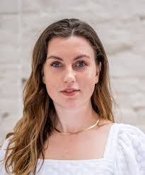 Lauren Archer's Instagram, Twitter & Facebook