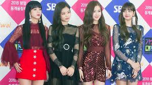 Netflix präsentiert sie mit blackpink: Thailand K Pop Superstar Lisa Von Blackpink Lost Hype Um Fleischballchen Aus