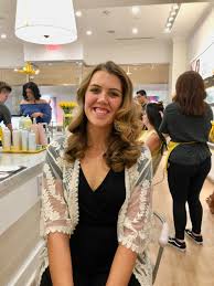 Short hair doesn't have to be tricky to braid. Our Drybar Experience Bees And Bubbles