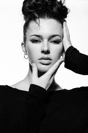 Katie Pascoe's Instagram, Twitter & Facebook