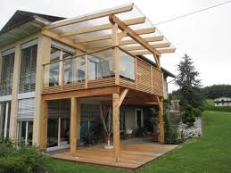Grosse Holzterrasse Und Balkon Holzterrasse Holzbalkon Terrassendielen
