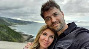 Please pray and retweet and help find emma and her friend see what kind of love the father has given us, that we should be called children of god. Simon En Annemarie Keizer Leggen Het Bij Na Klap In Gezicht Rtl Boulevard