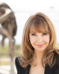 Veronica Barton Schwartz (@veronicamalibu) • Instagram photos and videos