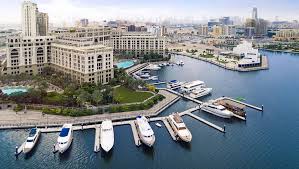 Includes average temperatures, high and low temperatures, sea temperatures, sunrise and february is high season in dubai and most tourists find the weather perfect. Palazzo Versace Dubai Dubai PreÈ›uri Actualizate 2021