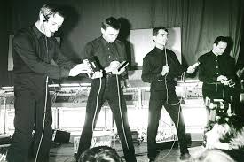 Dies bestätigte sein früherer bandkollege ralf hütter über das unternehmen sony. 10 Kraftwerk Songs Chosen By Their Famous Fans British Gq
