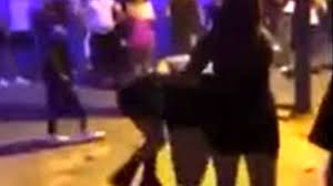 Ragazzine fanno a botte davanti alla Reggia: il video diventa virale