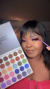 Top 2,000 Makeup Influencers: Find & Hire Makeup Influencers