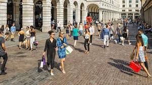 There are 7 ways to get from heathrow to covent garden by subway, bus, night bus, taxi, car, shuttle or towncar. Covent Garden Einkaufsviertel Visitlondon Com