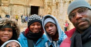 Roadschooling? Parents take school year