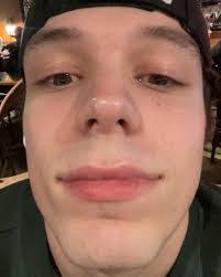 Robbie Akers's Instagram, Twitter & Facebook