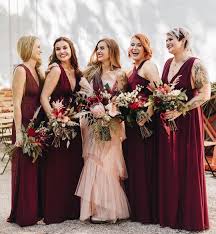 Brides Magazine On Instagram Who Says You Have To Wear White Down The Aisle This Bride Rocked Pink And Just Look At How Stylish She Looks With Her Cre Mariage