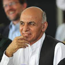 ښاغلي ډاکټر اشرف غني احمد زي زیاته کړه چې دی د قدرت لپاره نه بلکه د خدمت لپاره دریدلی دی. Ø£Ø´Ø±Ù ØºÙ†ÙŠ Ø¨Ø´ØªÙˆÙ†ÙŠ ÙÙŠ Ù…ÙˆØ§Ø¬Ù‡Ø© Ø·Ø§Ù„Ø¨Ø§Ù† Ø§Ù„Ù…Ø¯ÙŠÙ†Ø©