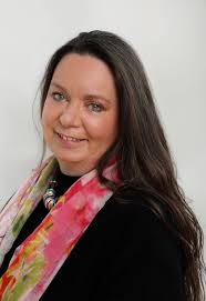 Theresa Cutts's Instagram, Twitter & Facebook