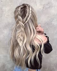 Messy Braided Hairstyle With Long Hair Women Long Hairstyles For Summer Messy Braided Hairstyles Braided Hairstyles Braids For Long Hair