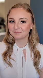 Justine Edwards's Instagram, Twitter & Facebook