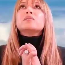 Loretta Mallory's Instagram, Twitter & Facebook