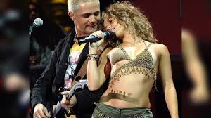 Se dijo que la química de los actores fue tal que iniciaron un romance, algo que ninguno de los dos llegó a reconocer, pero que según los productores de la telenovela afectó el trabajo de toda la producción. Shakira Y Alejandro Saenz Tuvieron Romance Revelan Videos Gluc Mx