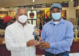 ONAPI entrega renovación de Marca Colectiva IMBERLITA