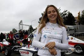 Tolles interview mit formel 4 rennfahrerin sophia flörsch. Speedqueens Sophia Florsch