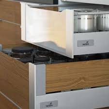 Our stock of cabinetry includes wall cabinets that hang above counters to store dishes, glasses, baking supplies, and more. Products Pro Fitting Sistem