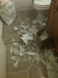 Easy Way To Remove Wallpaper Removable Wallpaper Home Diy Decor