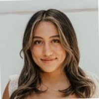 Farrah Nguyen's Instagram, Twitter & Facebook