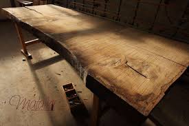 Aus Diesem Dicken Stamm Bauen Wir Eine Machtige Tischplatte Tisch Selber Bauen Tischplatten Tisch