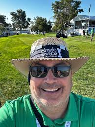 bro who is actually left handed