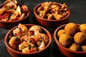 tapas sind spanische spezialitaten und leckere happchen hier finden sie 6 kostliche tapas rezepte fur tapas rezepte spanische tapas rezepte spanische gerichte