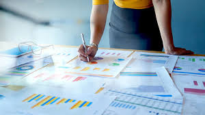 Act as a point of contact for retail and group finance in relation to financial planning of the retail business; How To Become A Financial Analyst