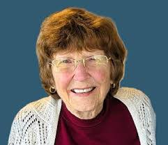 Geraldine Kelly's Instagram, Twitter & Facebook