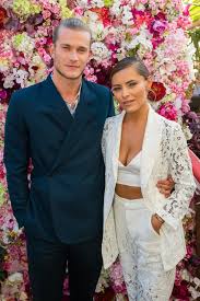 And sophia thomalla, 29, and the sportsman, 25, continued to flaunt. Sophia Thomalla Neues Foto Mit Lorius Karis Auf Instagram Gala De