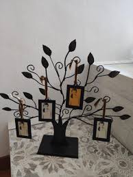 With this app you can combine ordinary photos tree photo frames is a simple and easy to use app, just select the family images, add the pictures and get an ancestry. Family Tree Photo Frame Everything Else On Carousell