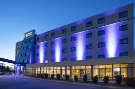 The holiday inn express has 186 modern and friendly rooms for its guests on 5 floors. Hotel Holiday Inn Express Frankfurt Airport Morfelden Walldorf Trivago De