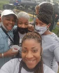 Paris Bell's Instagram, Twitter & Facebook