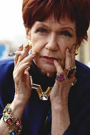 Maria czubaszek wydaje na papierosy tysiąc złotych miesięcznie, pali co 15 minut, czyli dwie godziny dziennie. Maria Czubaszek Kiedy Odeszla Viva Pl