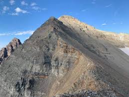 Mount Elbert, Black Cloud approaches…this is the latest in my project to  illustrate all the 14ers. My plan is to detail all routes from all angles,  for Mount Elbert this has meant