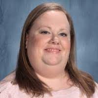 Vicki Moffett's Instagram, Twitter & Facebook